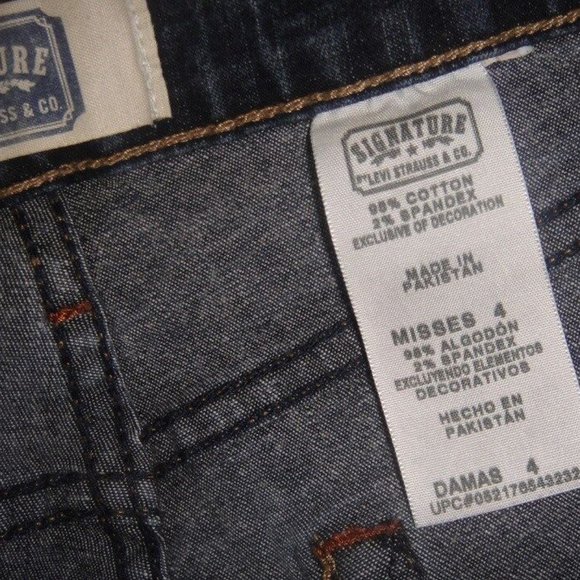 LEVI STRAUSS Signature CAPRI Jeans * STRETCH 5-pkt MED-WASH Denim * sz 4 * EUC - Picture 6 of 6